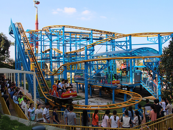 Rotating Pulley Amusement Ride