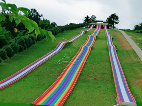 The Rainbow Dry Snow Bumpy Slope Slide